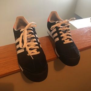 Size 12 Adidas Samoa